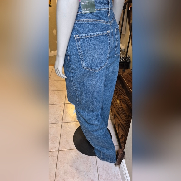 High waist ripped jeans - Picture 2 of 10